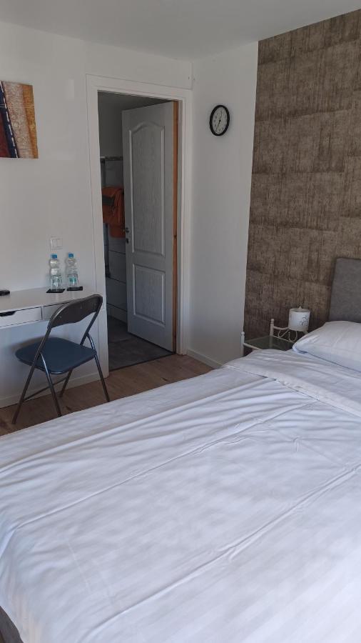 Hotel Triple Twenty à Eschweiler Extérieur photo