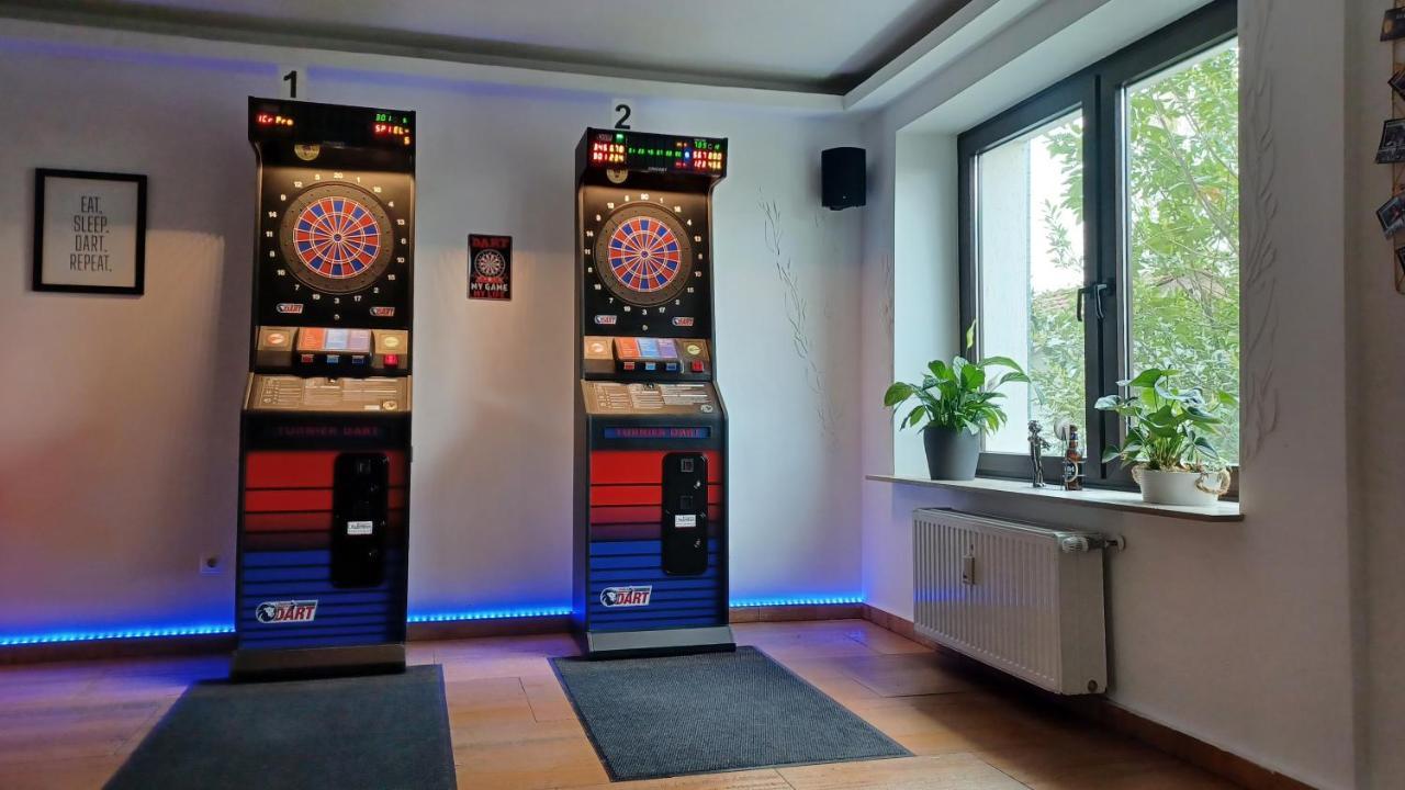Hotel Triple Twenty à Eschweiler Extérieur photo